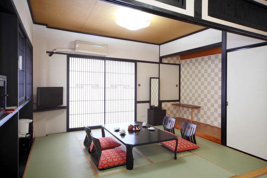 Hotel Chatelet Inn Kioto Zewnętrze zdjęcie