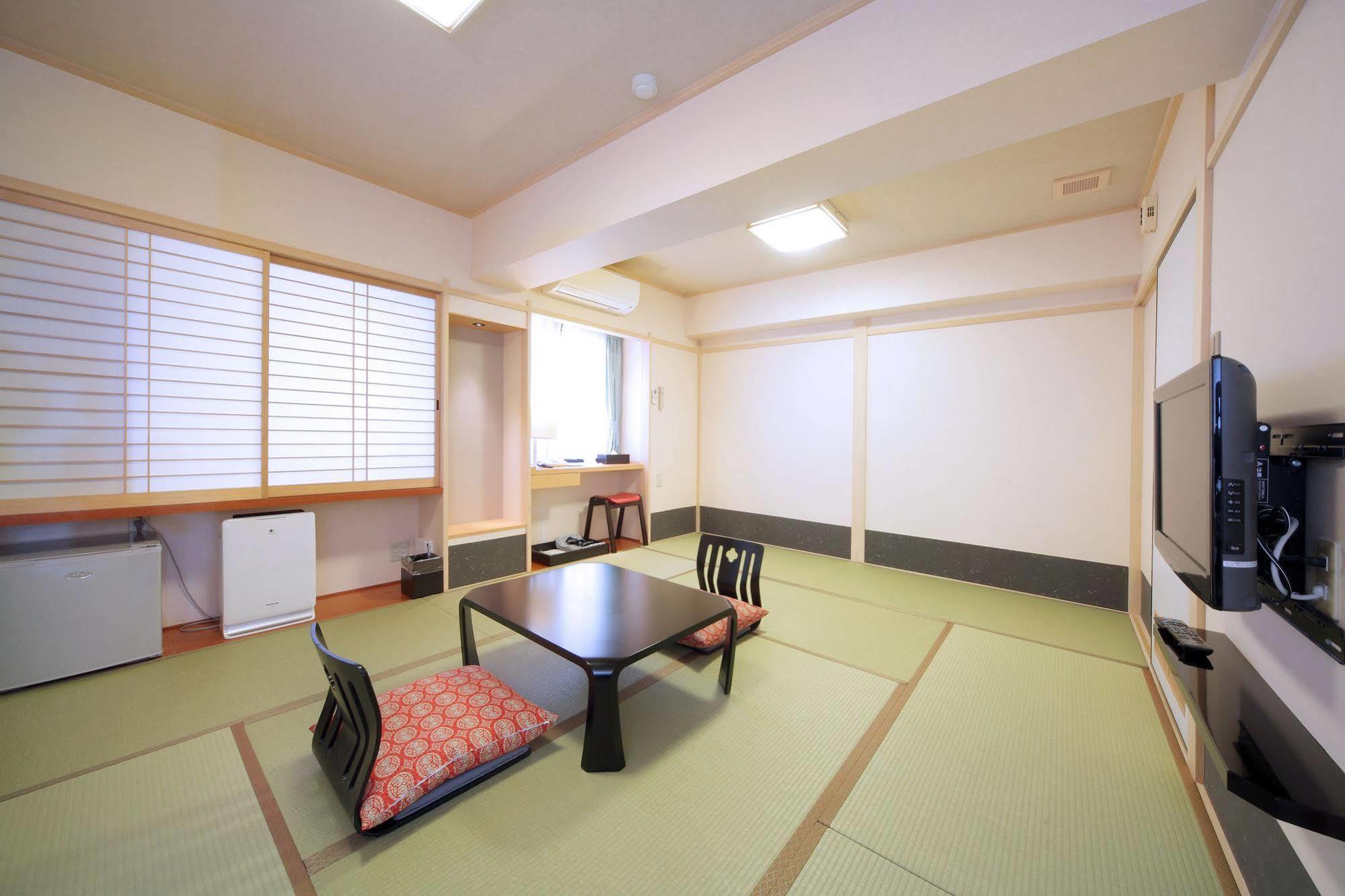 Hotel Chatelet Inn Kioto Zewnętrze zdjęcie